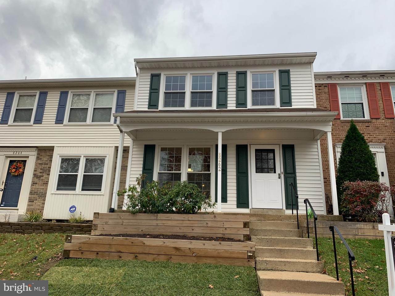 8262 Vernon Street - Photo 1