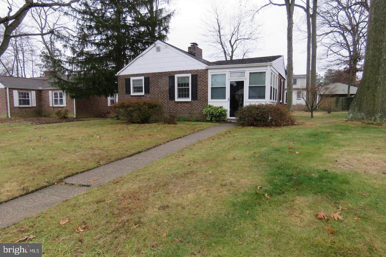 502 Sharpley Lane - Photo 1