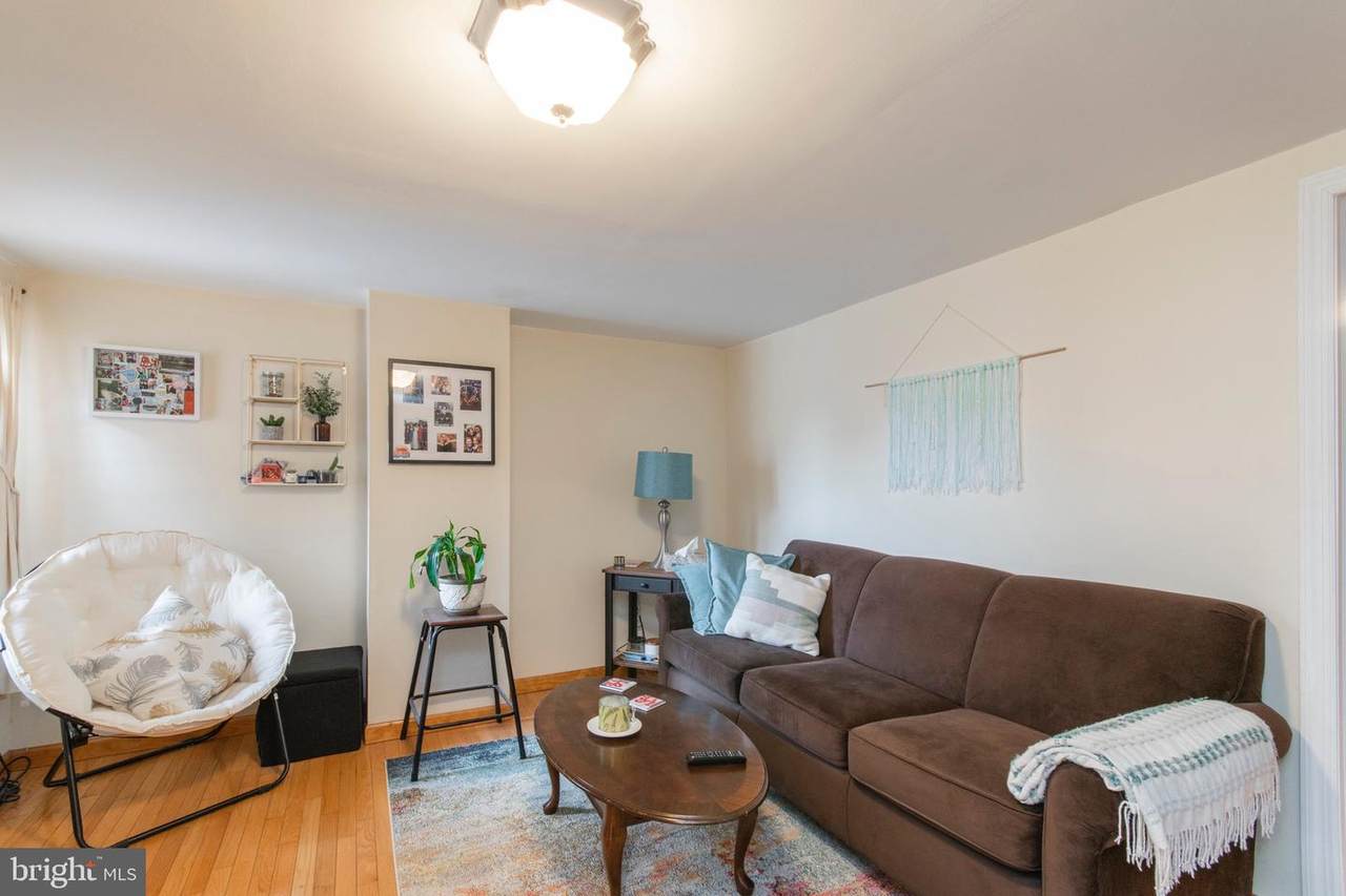 626 Carpenter Street - Photo 1
