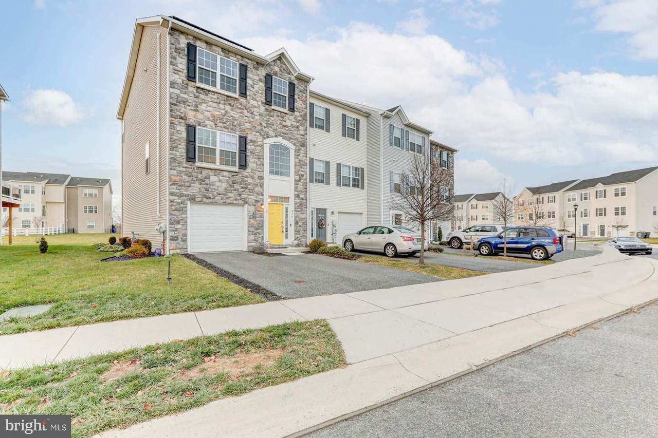 954 Lissicasey Loop - Photo 1