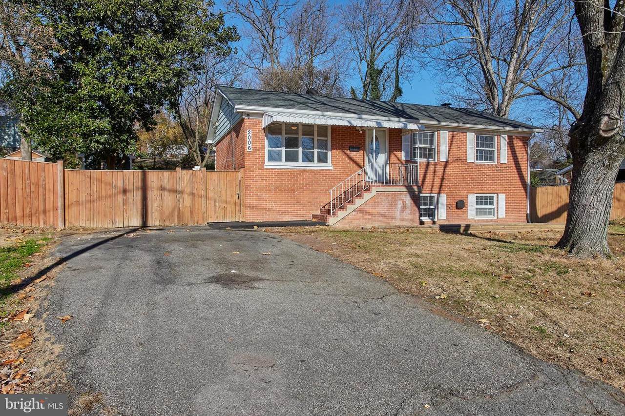 2006 Cumberland Drive - Photo 1