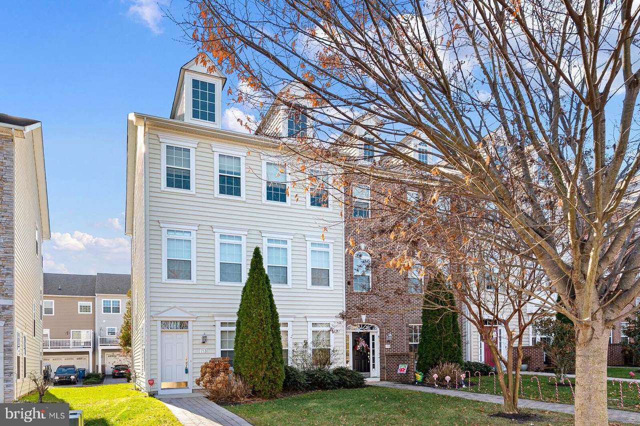 713 Observatory Drive - Photo 1