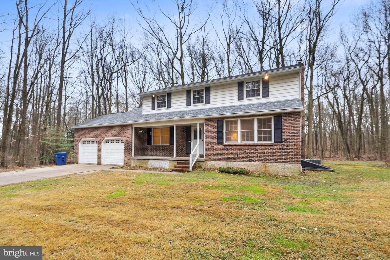 9 Spring Hill Lane - Photo 1