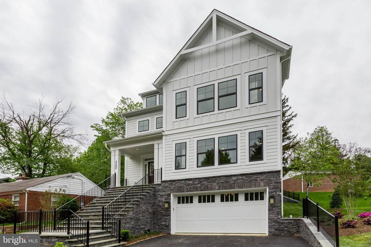 2620 Sycamore Street - Photo 1