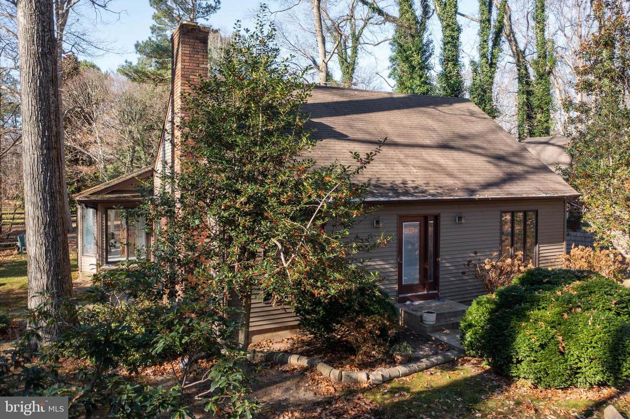 126 Lake Drive - Photo 1
