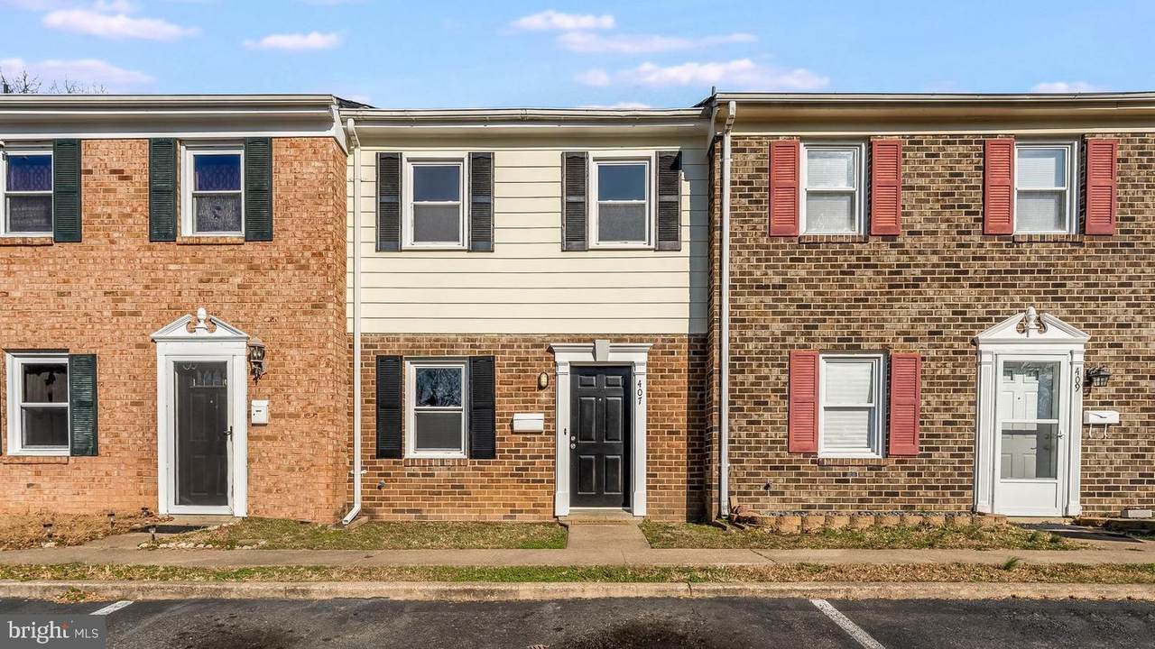 407 Olde Greenwich Circle - Photo 1