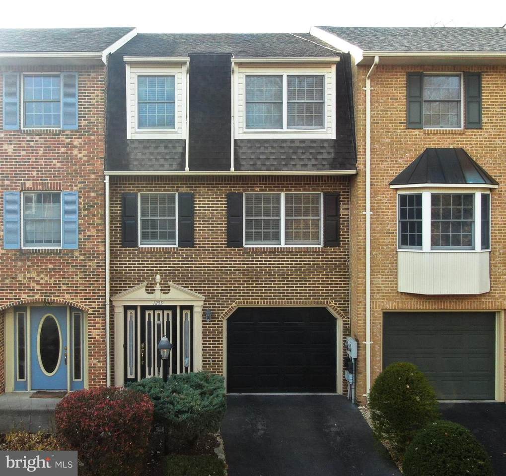 1259 Fairchild Avenue - Photo 1