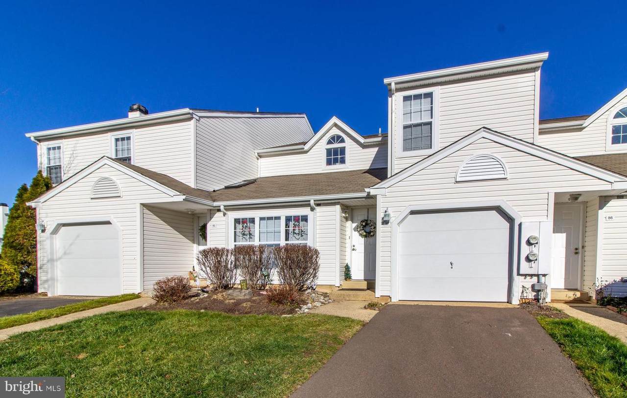 80 Portsmouth Court - Photo 1