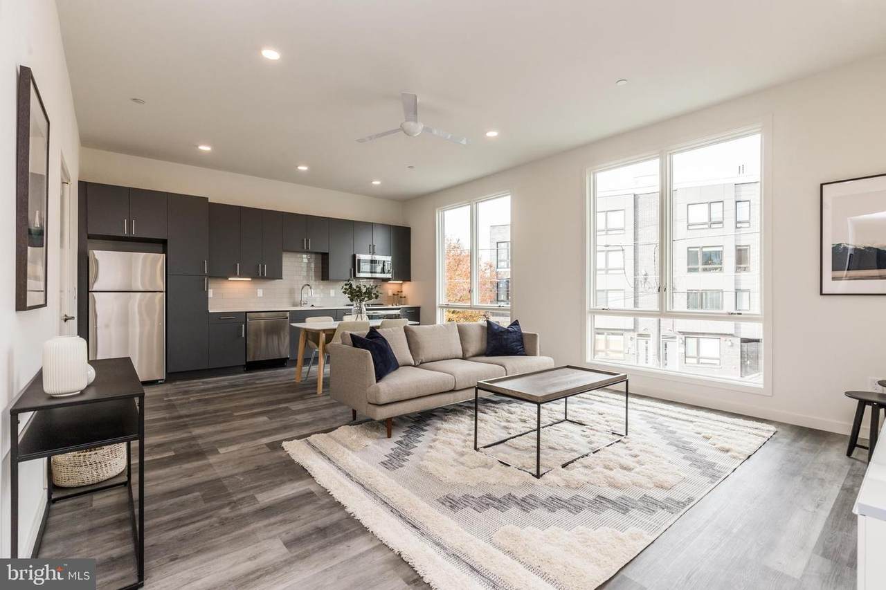 2559 Amber Street - Photo 1