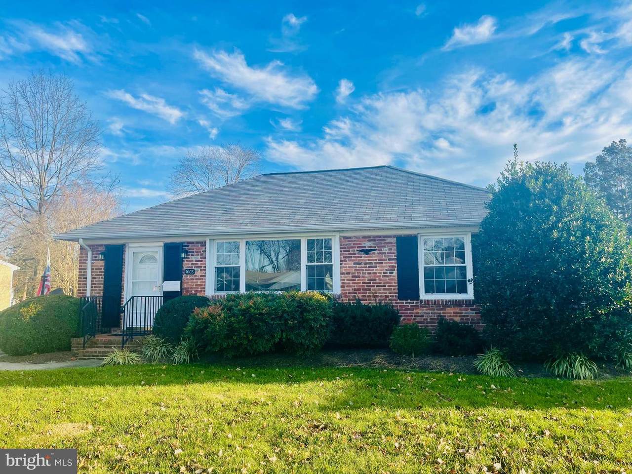 1603 Shenandoah Road - Photo 1