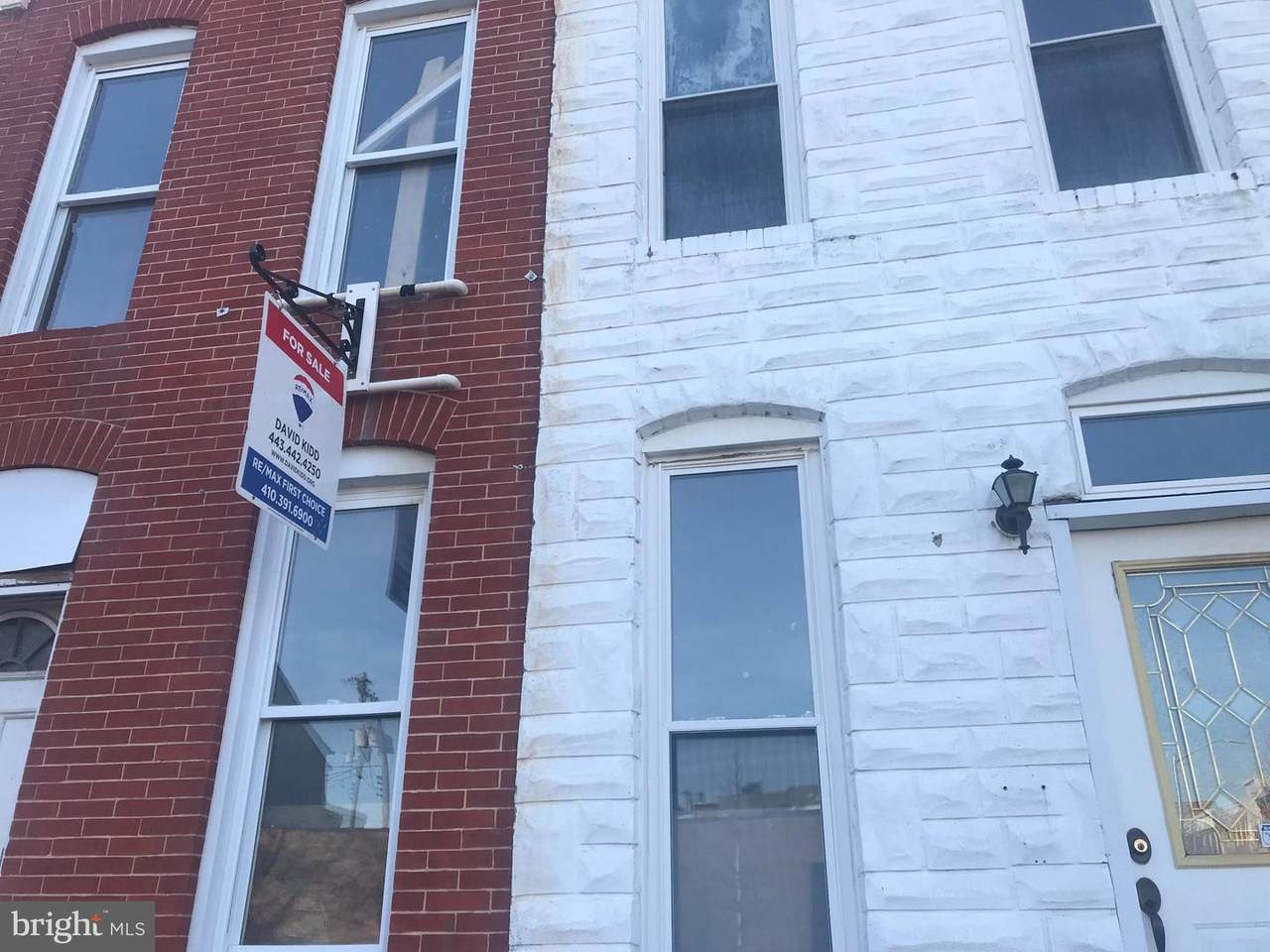 902 Kenwood Avenue - Photo 1