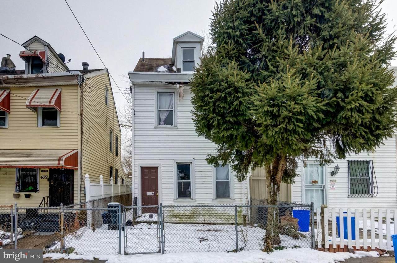 4649 Tackawanna Street - Photo 1