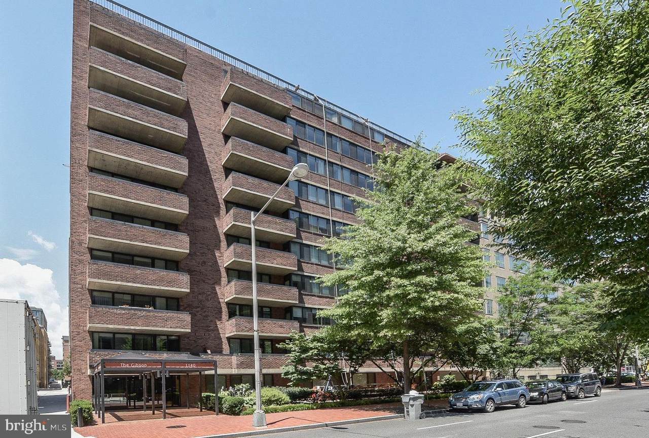 1140 23RD Street - Photo 1