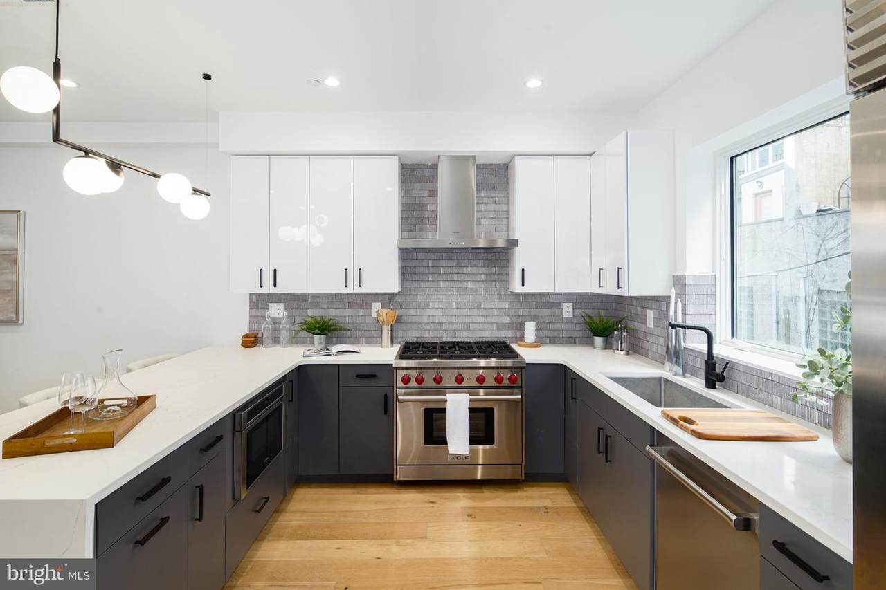 1525 Kater Street - Photo 1
