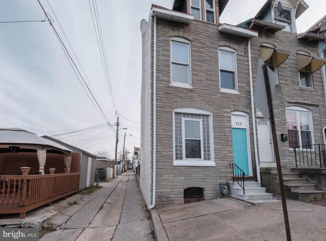 515 11TH Street - Photo 1