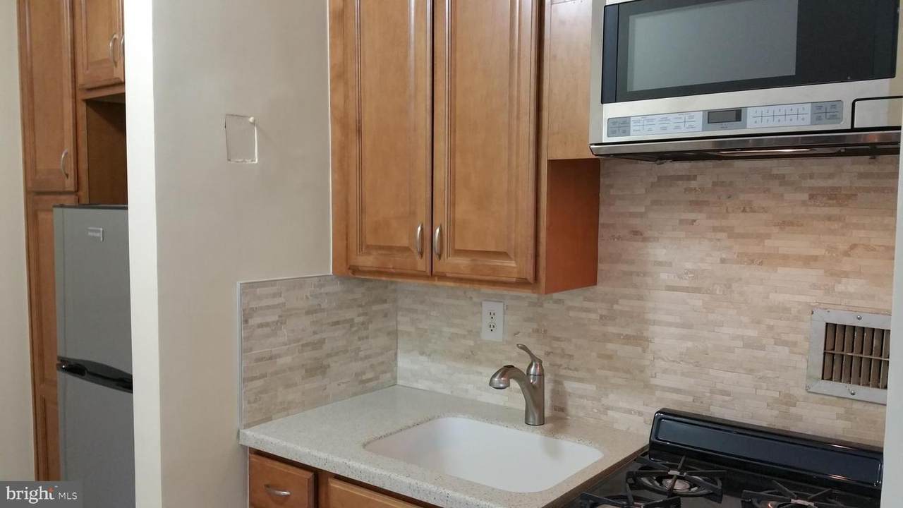 1011 Arlington Boulevard - Photo 1