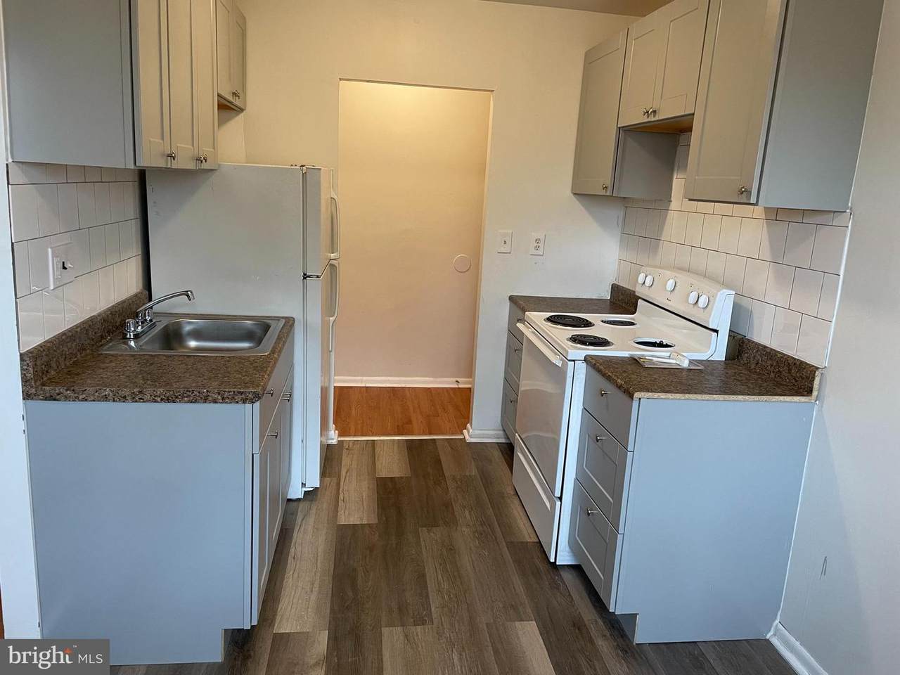 712 Broadway - Photo 1