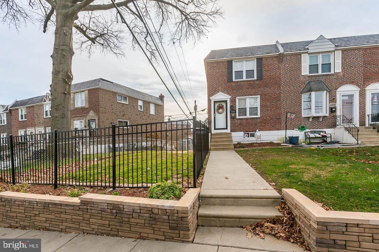 2538 Bond Avenue - Photo 1