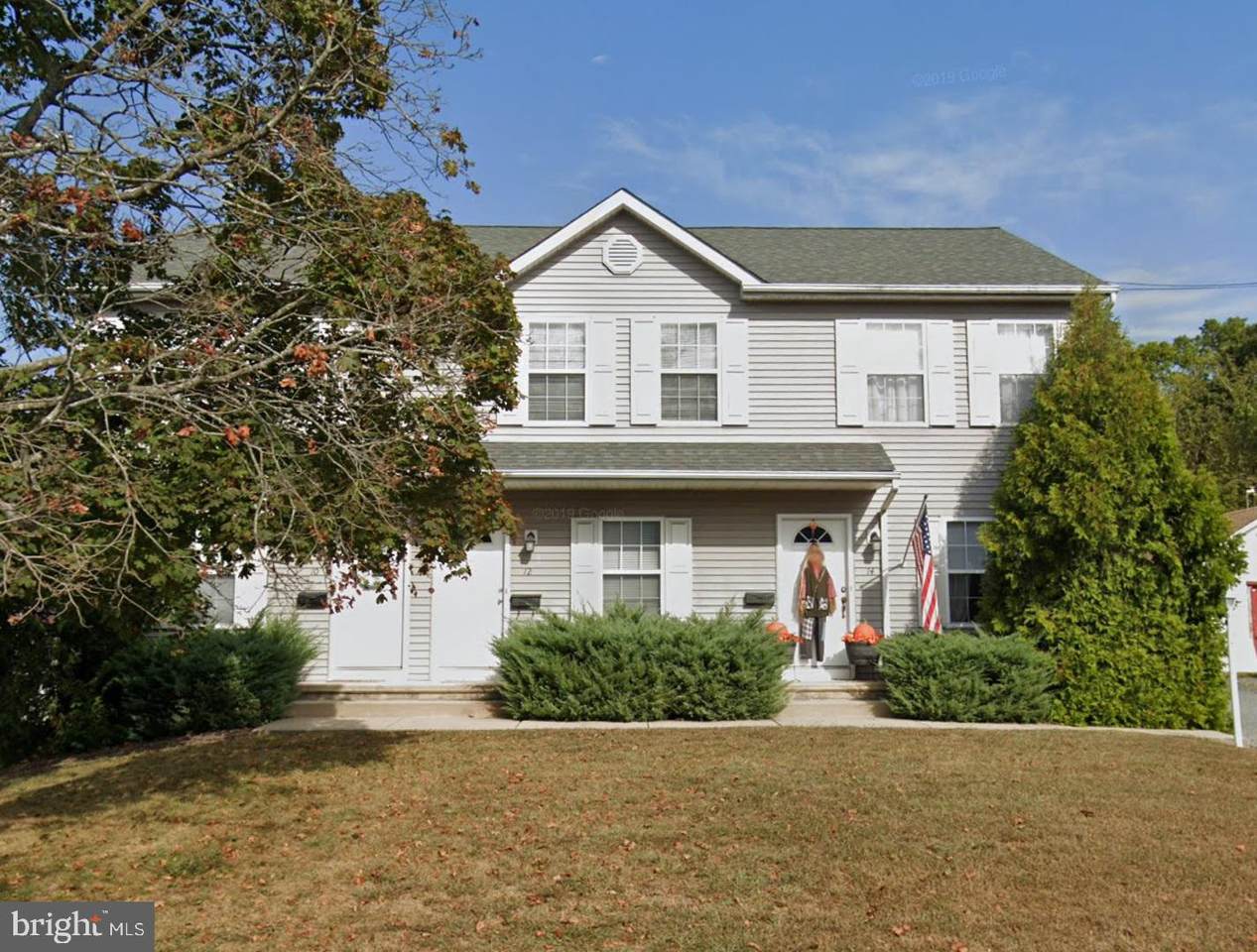10-12,14 Evergreen Avenue - Photo 1
