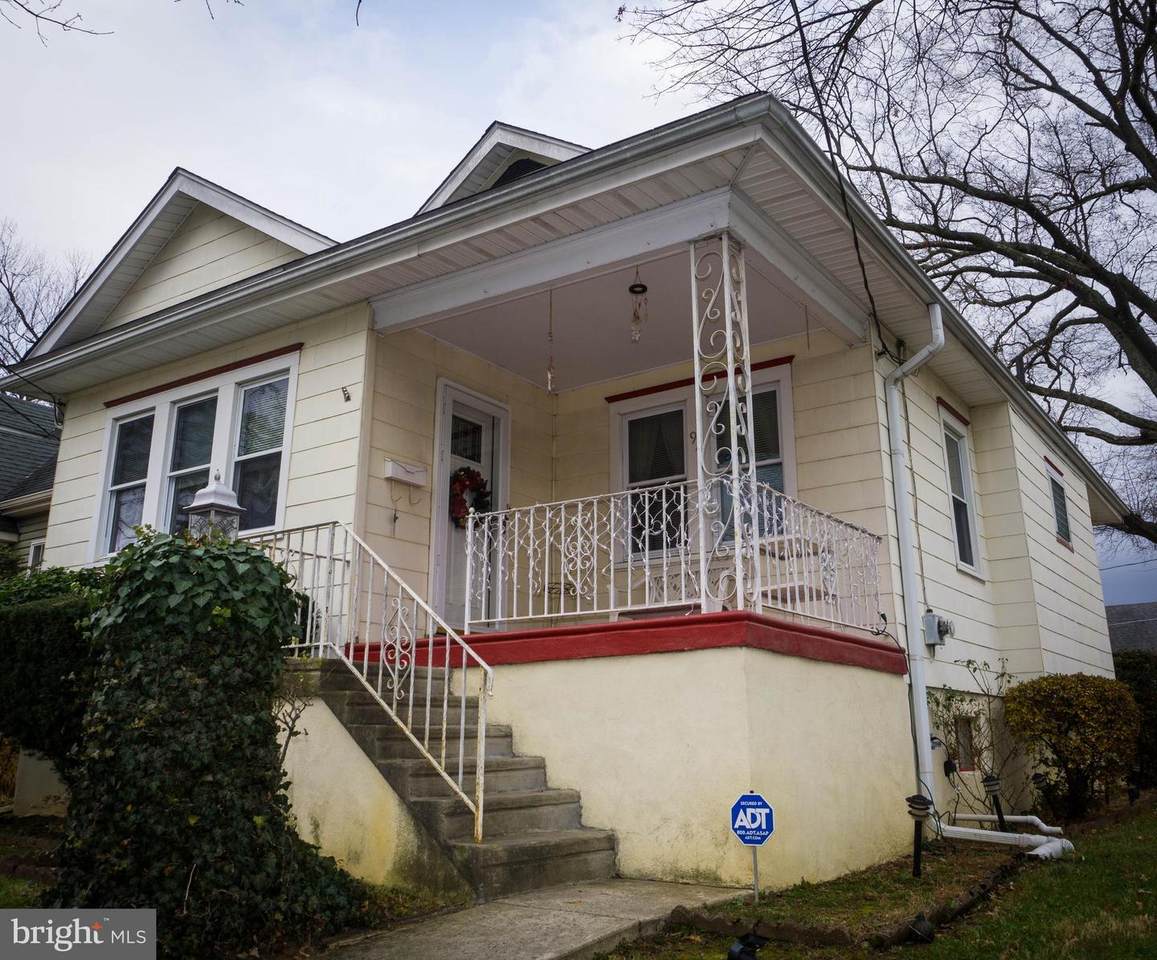 92 Chestnut Avenue - Photo 1