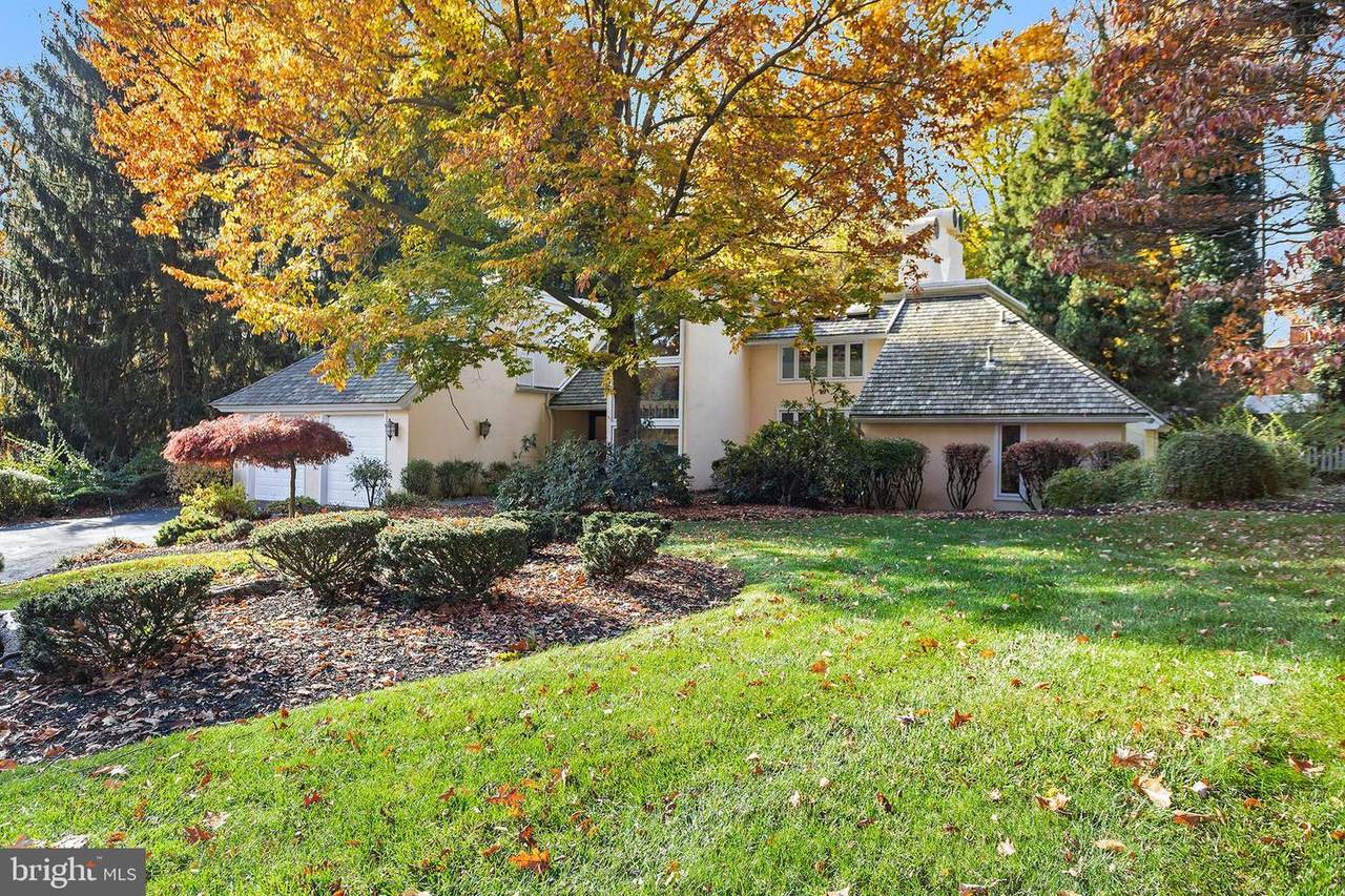 306 Valley Place - Photo 1
