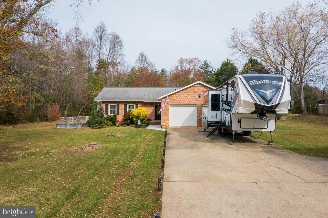 2568 Poplar Road - Photo 1