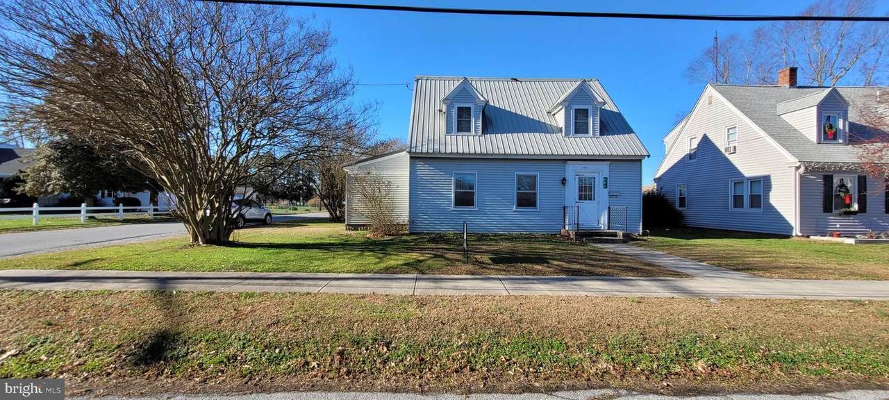 406 Laws Street - Photo 1