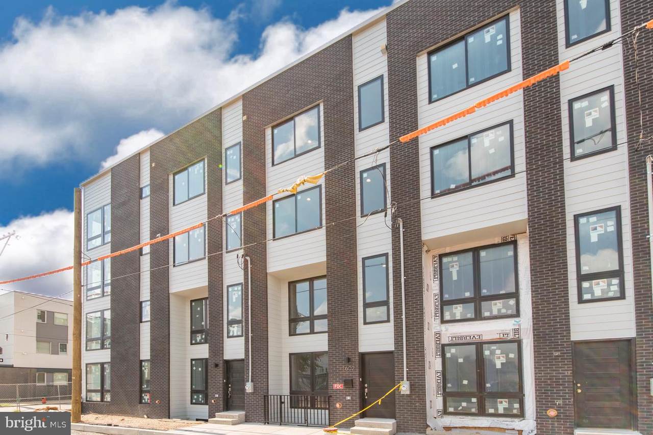 1611 3RD Street - Photo 1