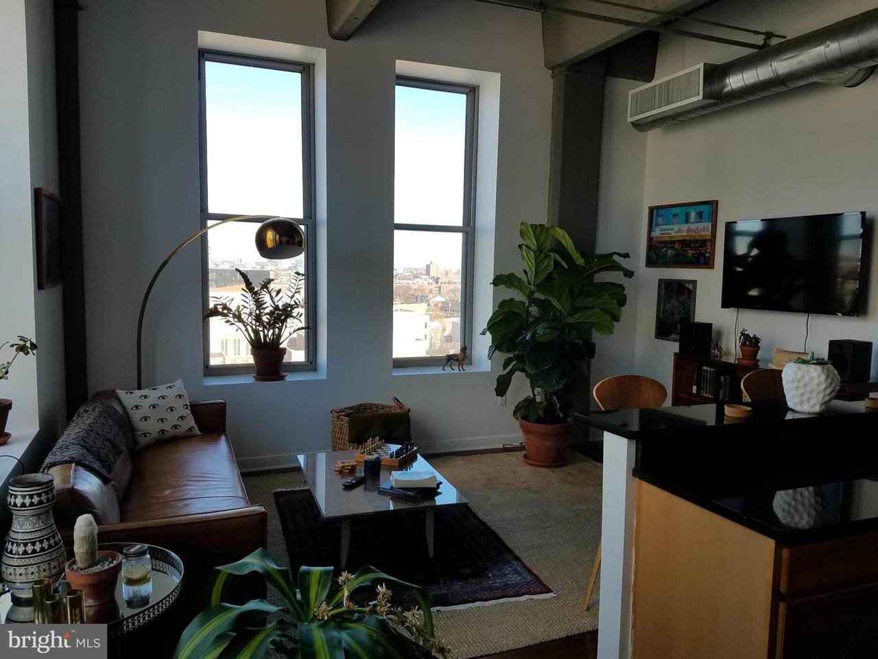 511-19 Broad Street - Photo 1