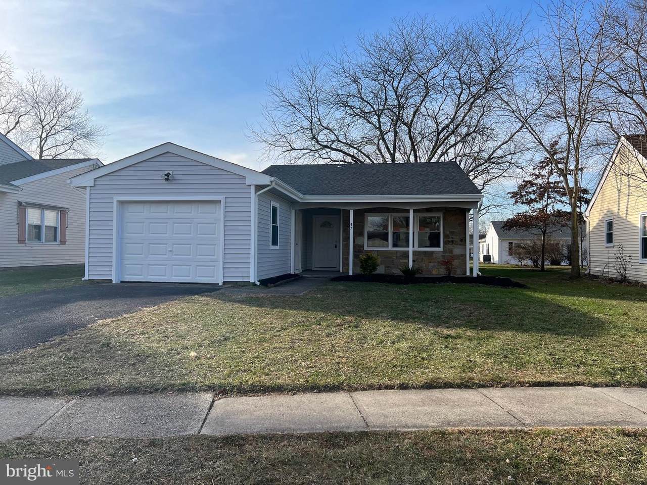 37 Chelsea Place - Photo 1
