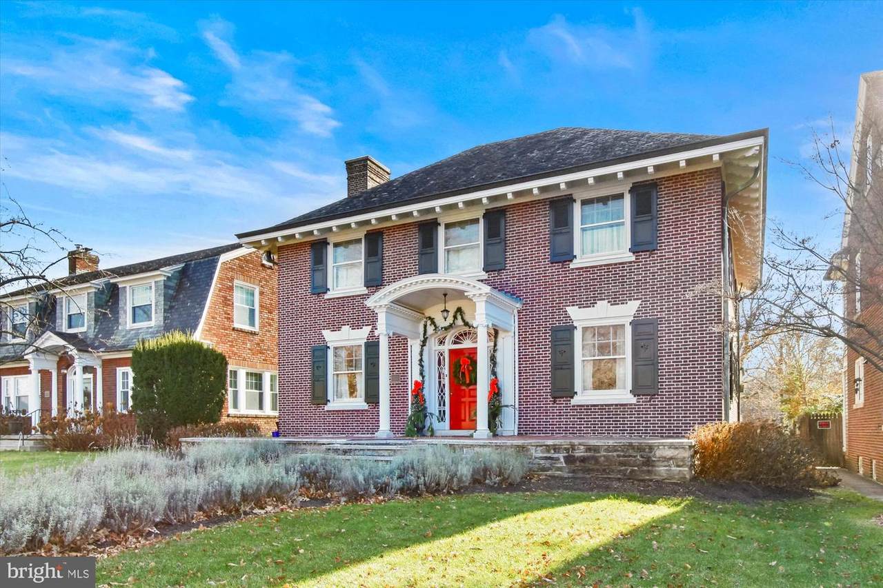 146 Springettsbury Avenue - Photo 1