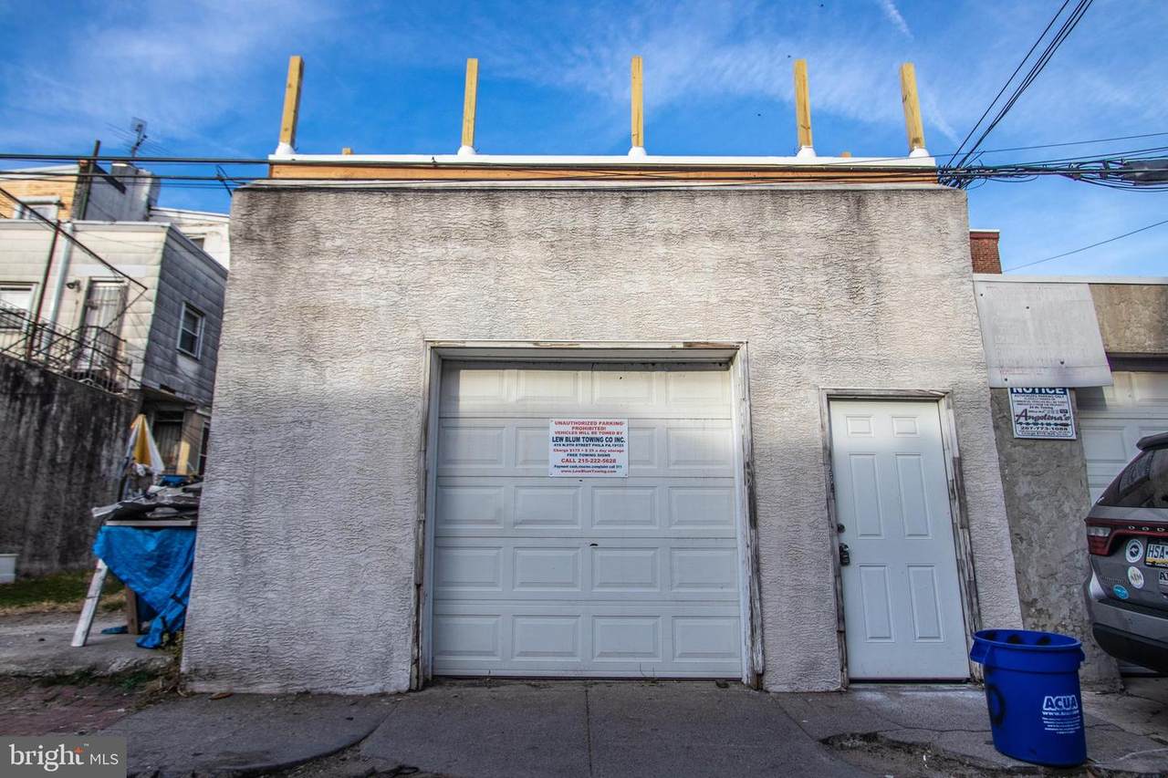 2808 Girard Avenue - Photo 1