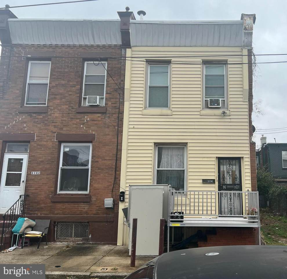 2304 Sergeant Street - Photo 1