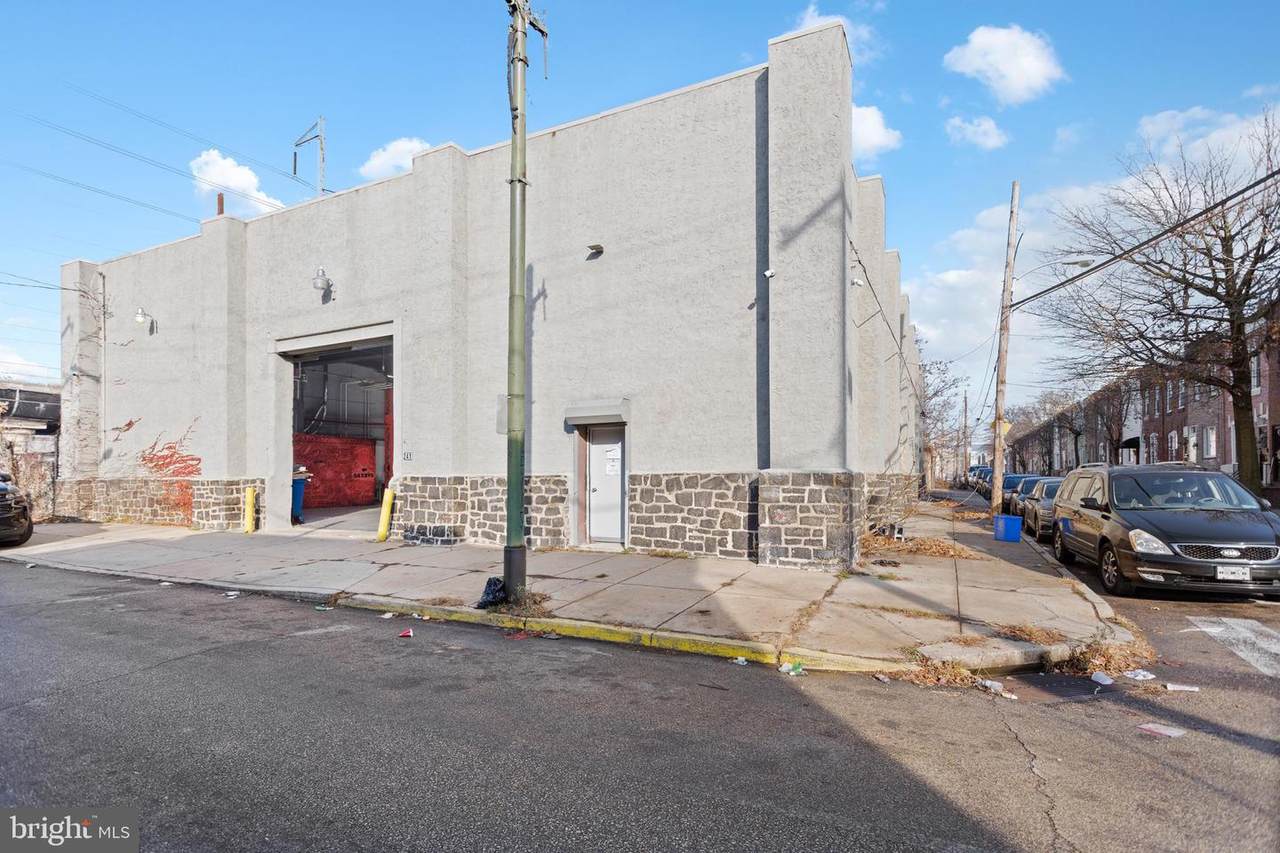 2415 Morris Street - Photo 1
