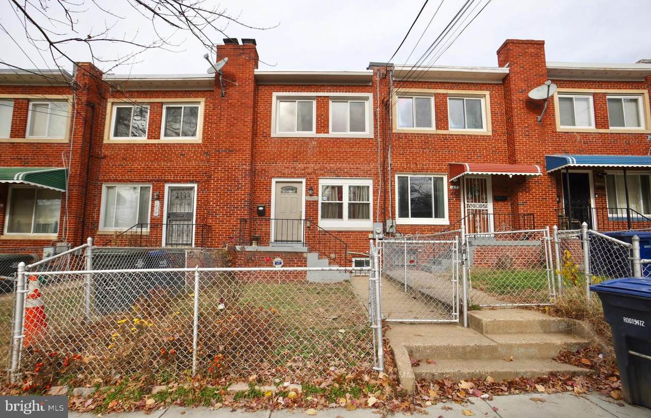 1480 Bangor Street - Photo 1