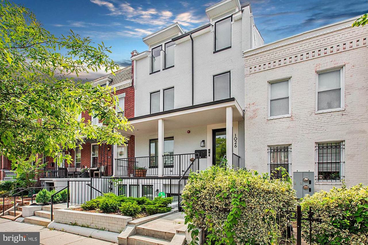 1026 8TH Street - Photo 1