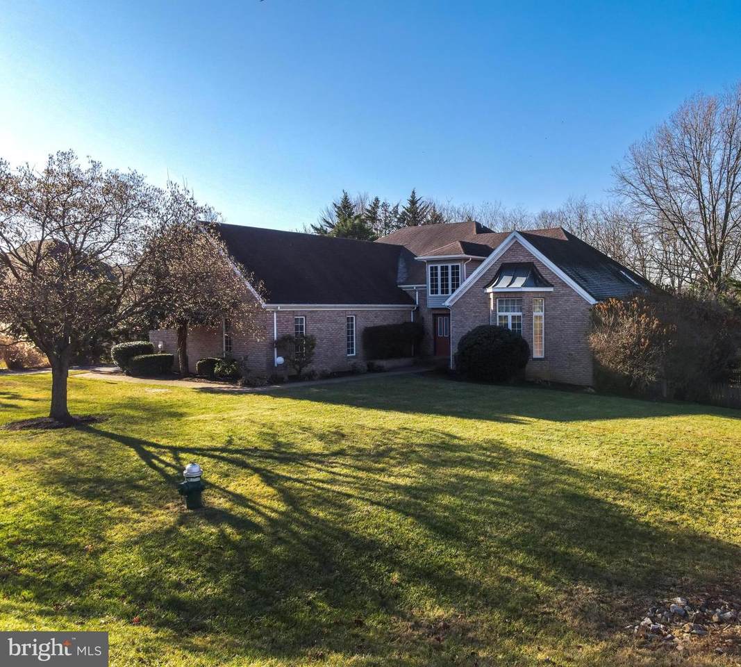 11403 Eastwood Court - Photo 1