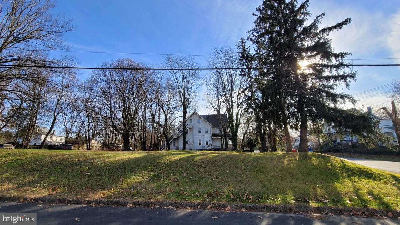 49 East Avenue - Photo 1