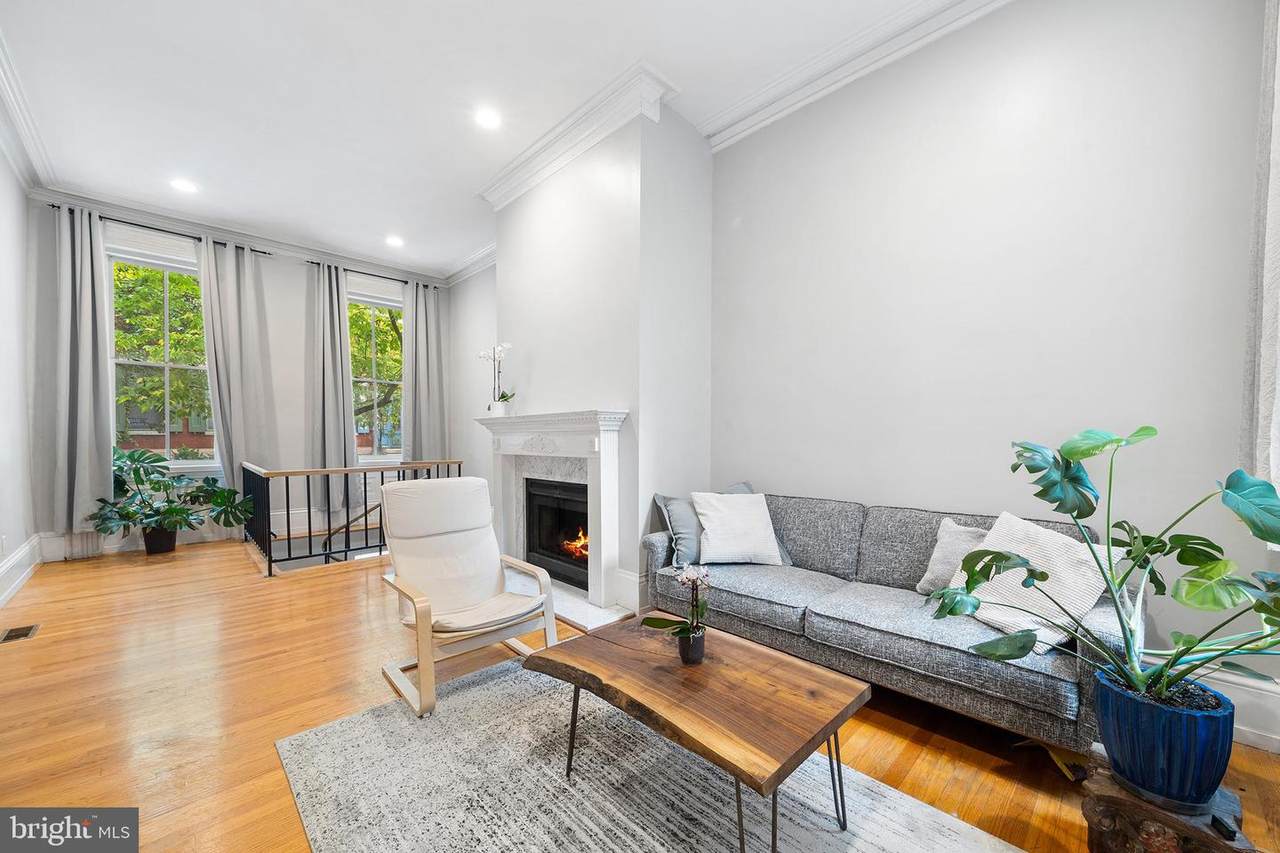 1704 Wallace Street - Photo 1
