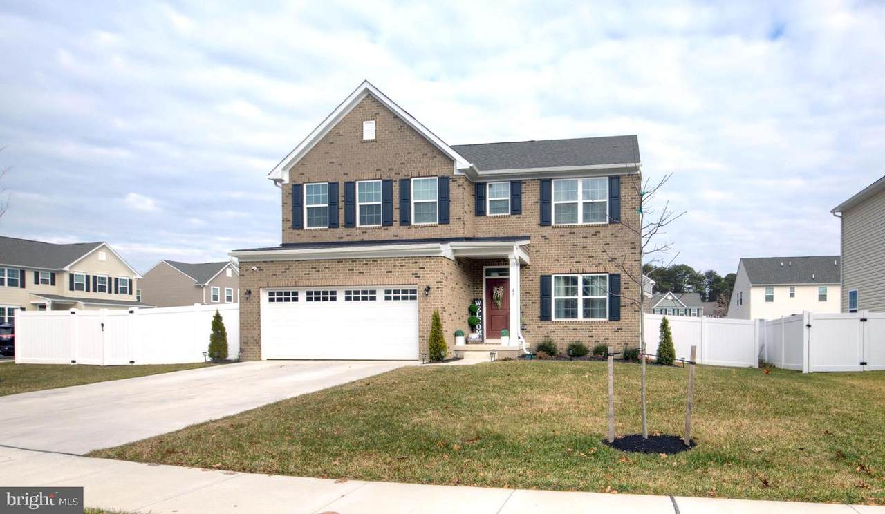 45 Circle Drive - Photo 1