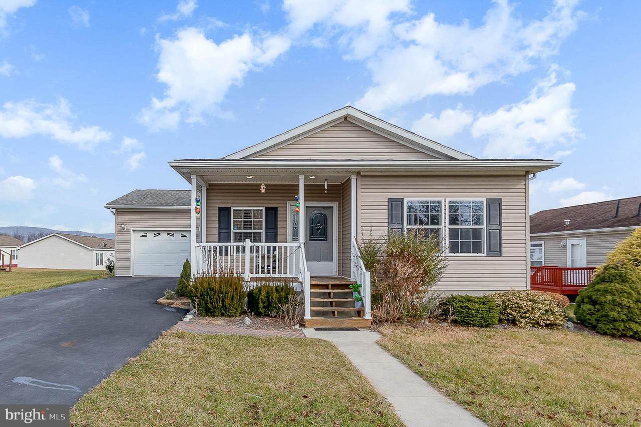 123 Oriole Drive - Photo 1