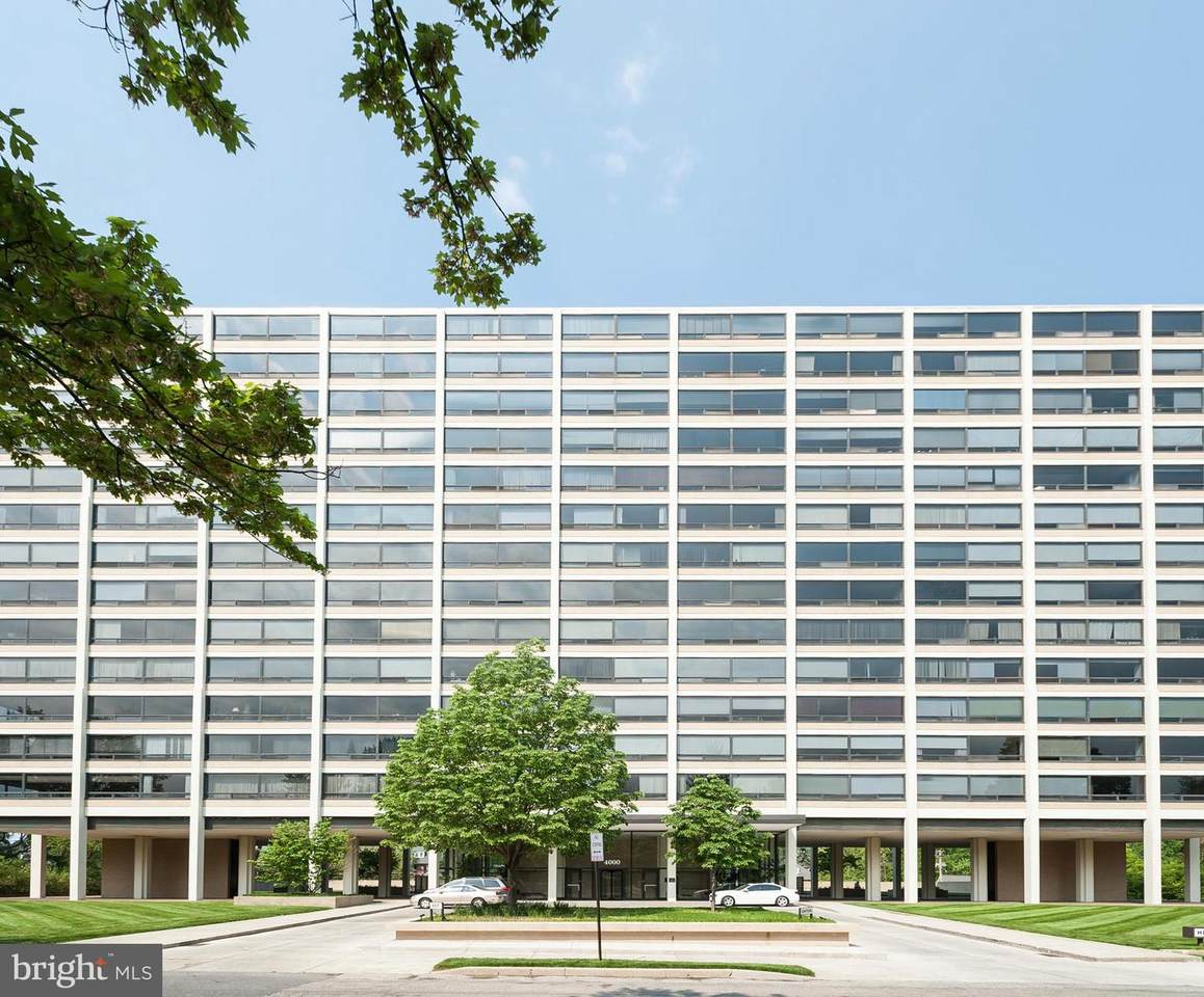 4000 Charles Street - Photo 1