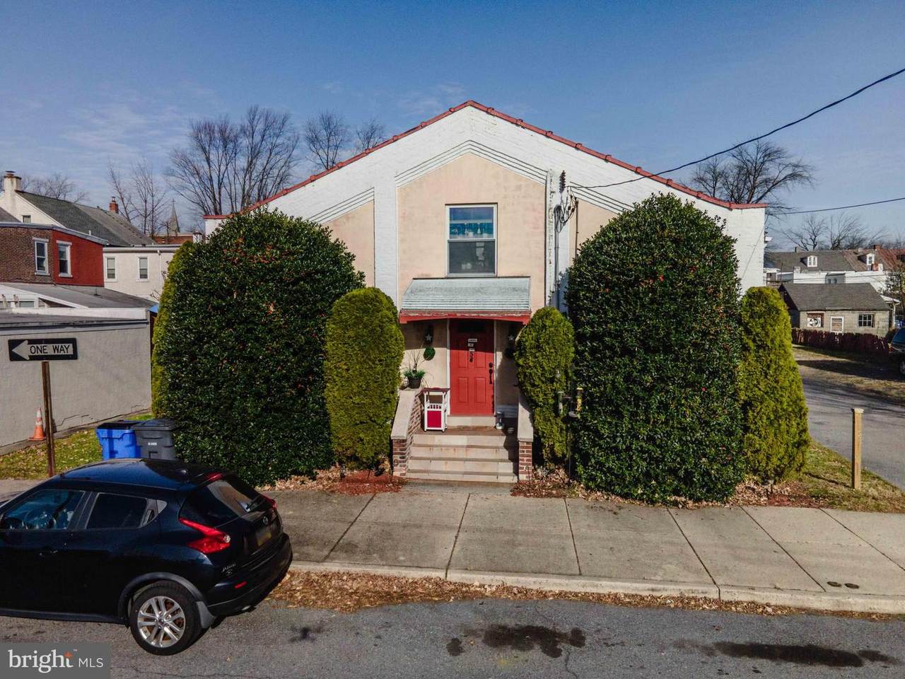 415 Laurel Street - Photo 1