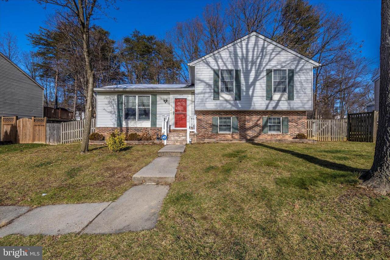 1304 Somerset Road - Photo 1