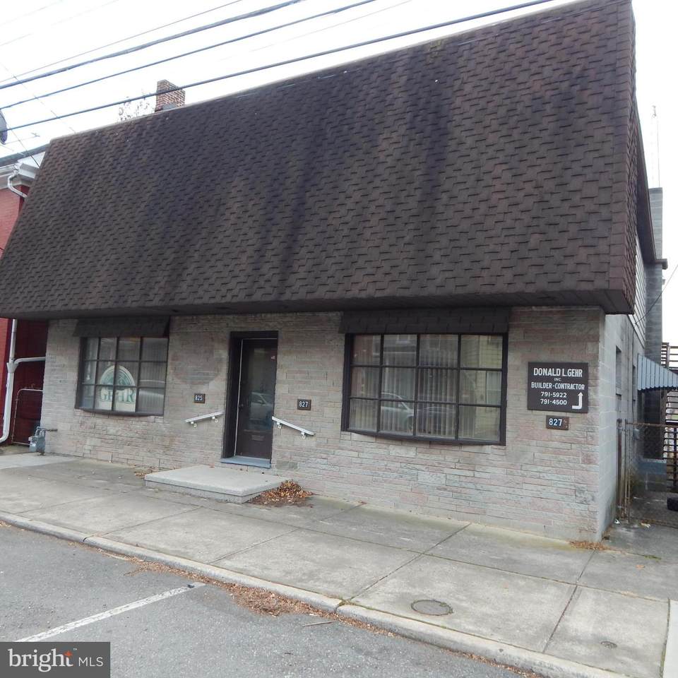 825 Washington Street - Photo 1