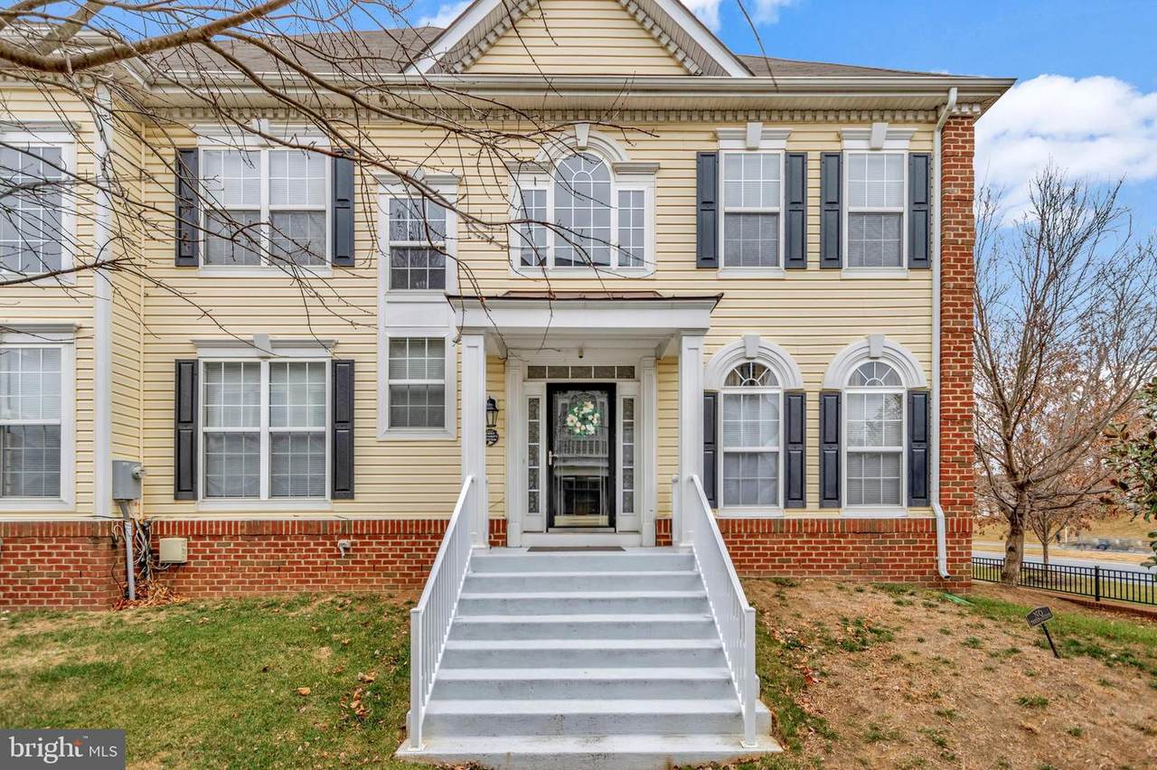 2314 Campus Way - Photo 1