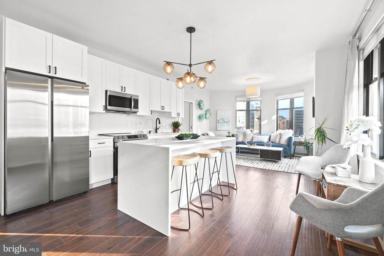 400 Massachusetts Avenue - Photo 1