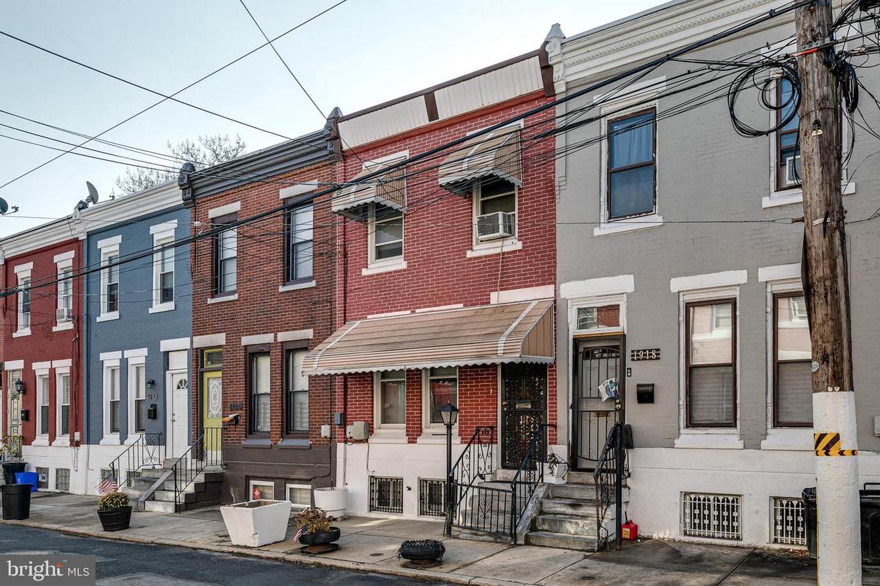 1916 Fontain Street - Photo 1