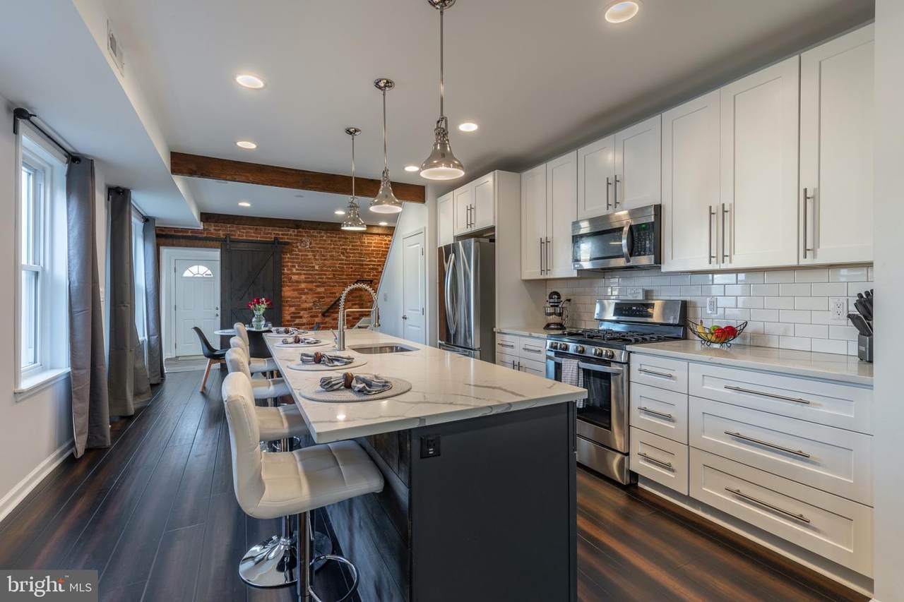 359 Lemonte Street - Photo 1
