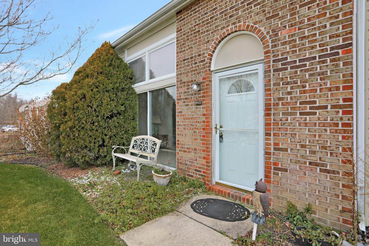 1613 Woodlands Run - Photo 1
